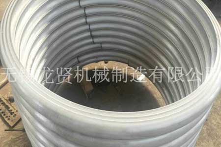 相比圓管，半管的優(yōu)勢