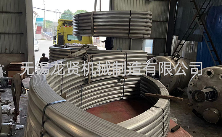 封頭上半管碰見(jiàn)接管怎么繞？